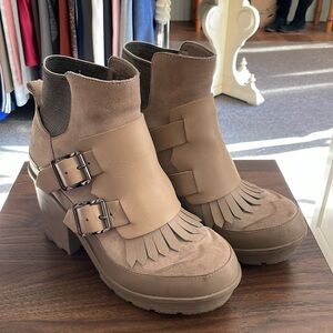 Rare Heeled Hunter Boots